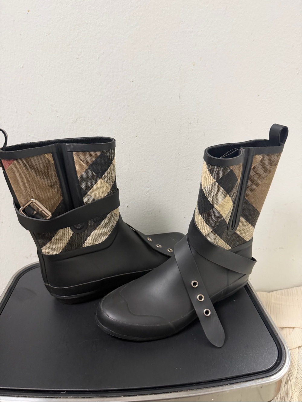 Burberry Black Halloway Nova Check Rain Boot Womens EU SIZE 38
